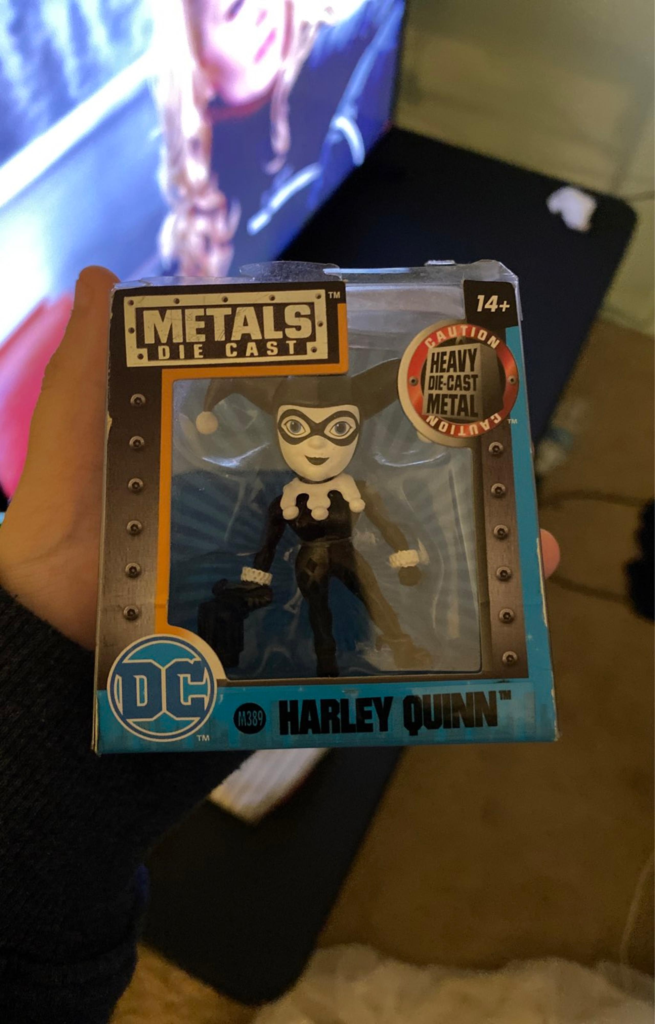 DC Comics harley quinn mini figures
