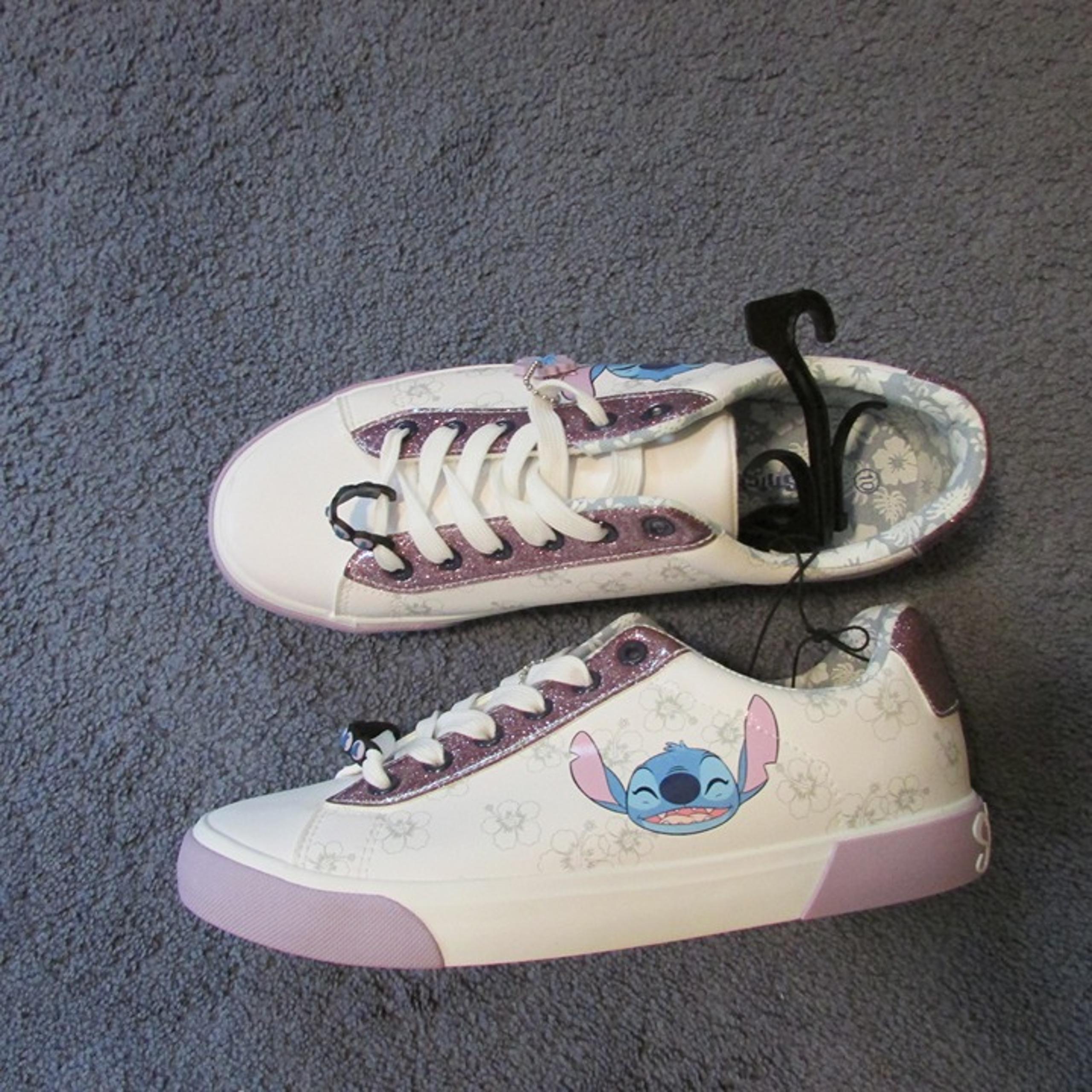 NWT Disney Lilo & Stitch 10 Low Top Sneakers Tennis Shoes White Purple Glitter