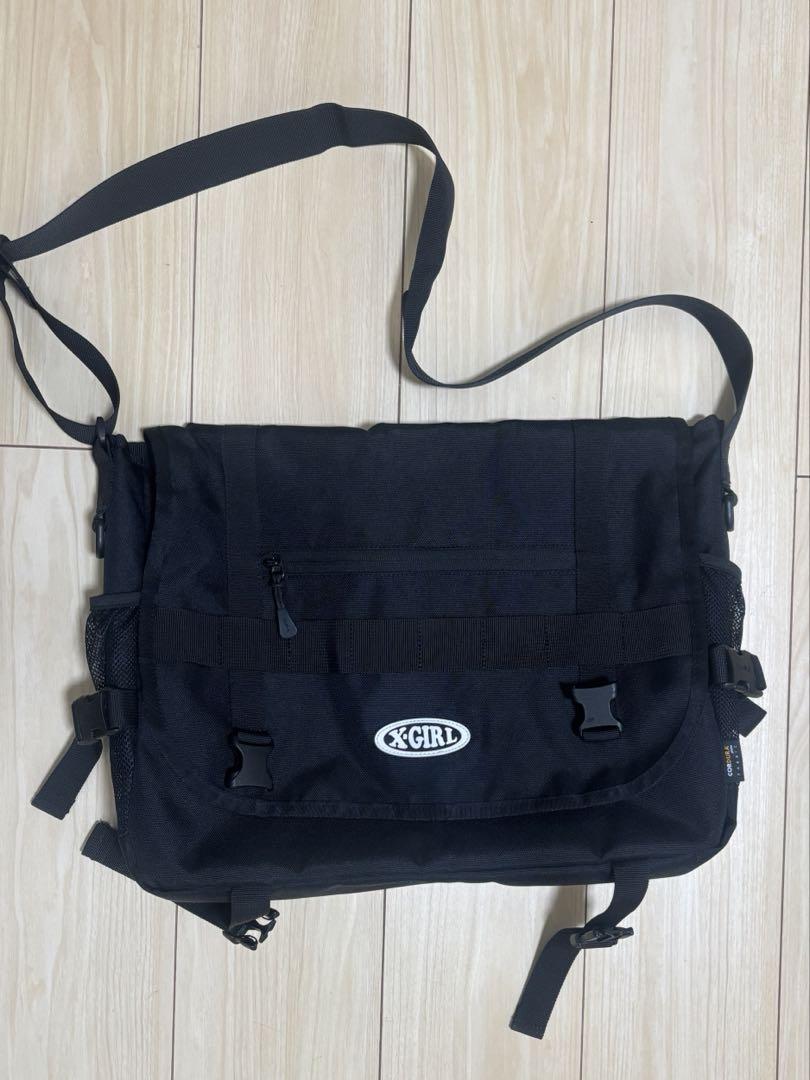 Amazon.com: X-Girl OVAL LOGO MESSENGER Bag, Women's, Black