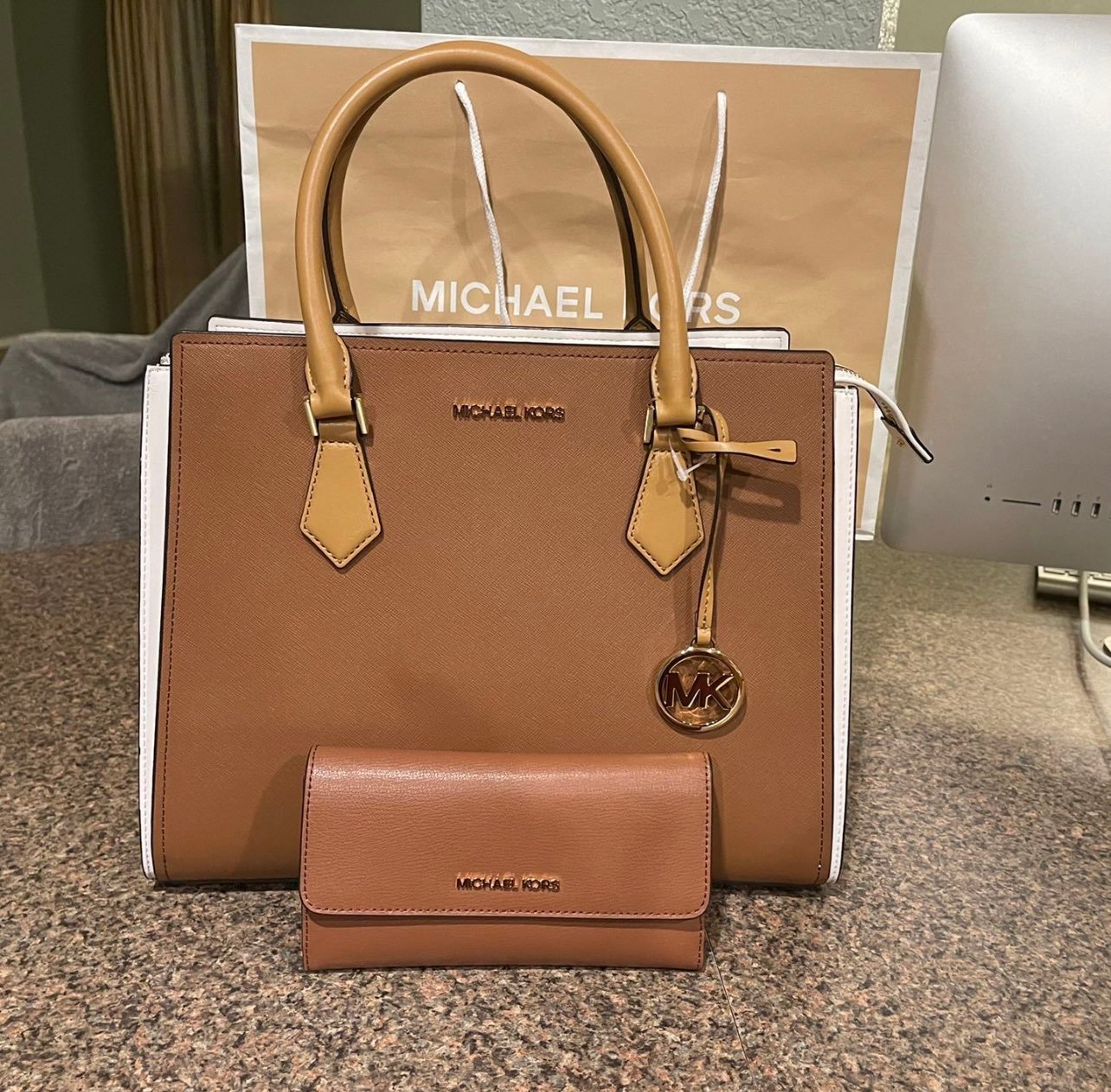 New Michael Kors Purse