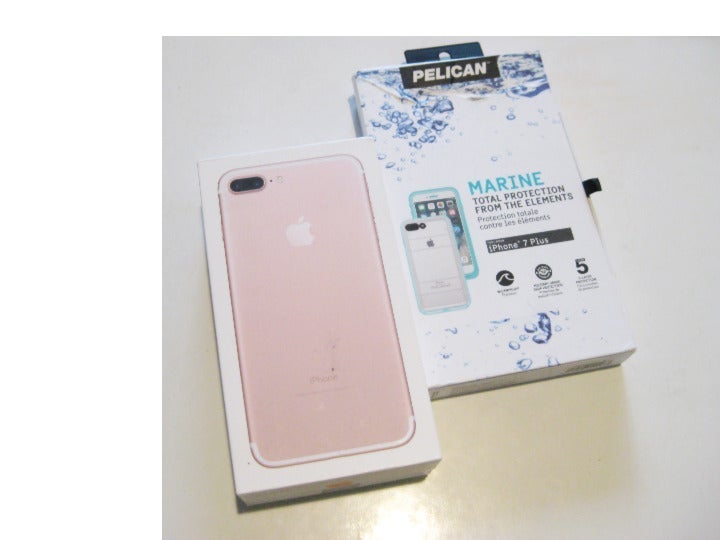 Like-new Cond. Unlocked 32gb (A1661) Iphone 7 Plus Deal!