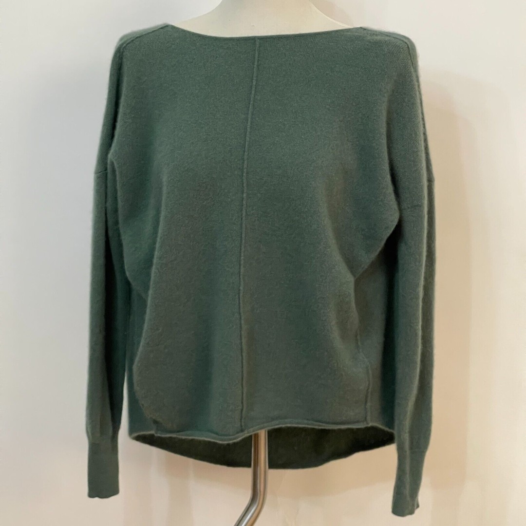 Monday Tuesday Wednesday Thursday... Anthropologie Sweater Medium Cashmere Green
