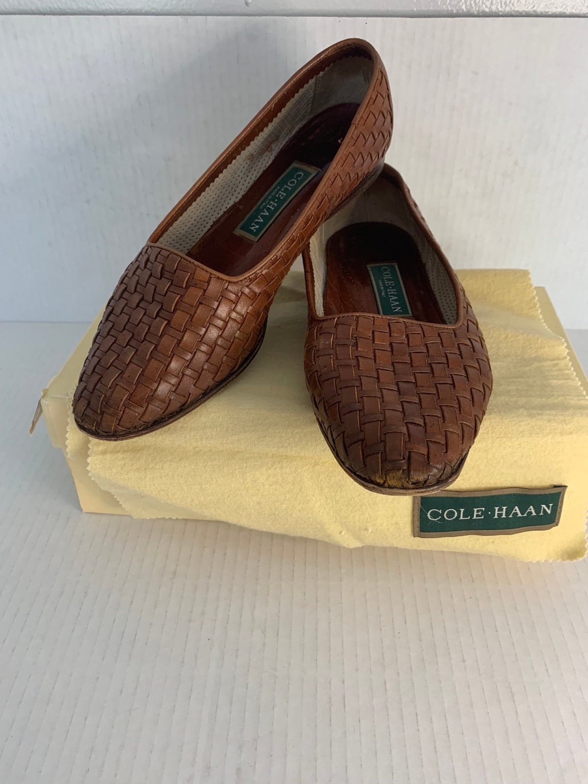 Cole Haan brown leather loafer shoes size 7.5
