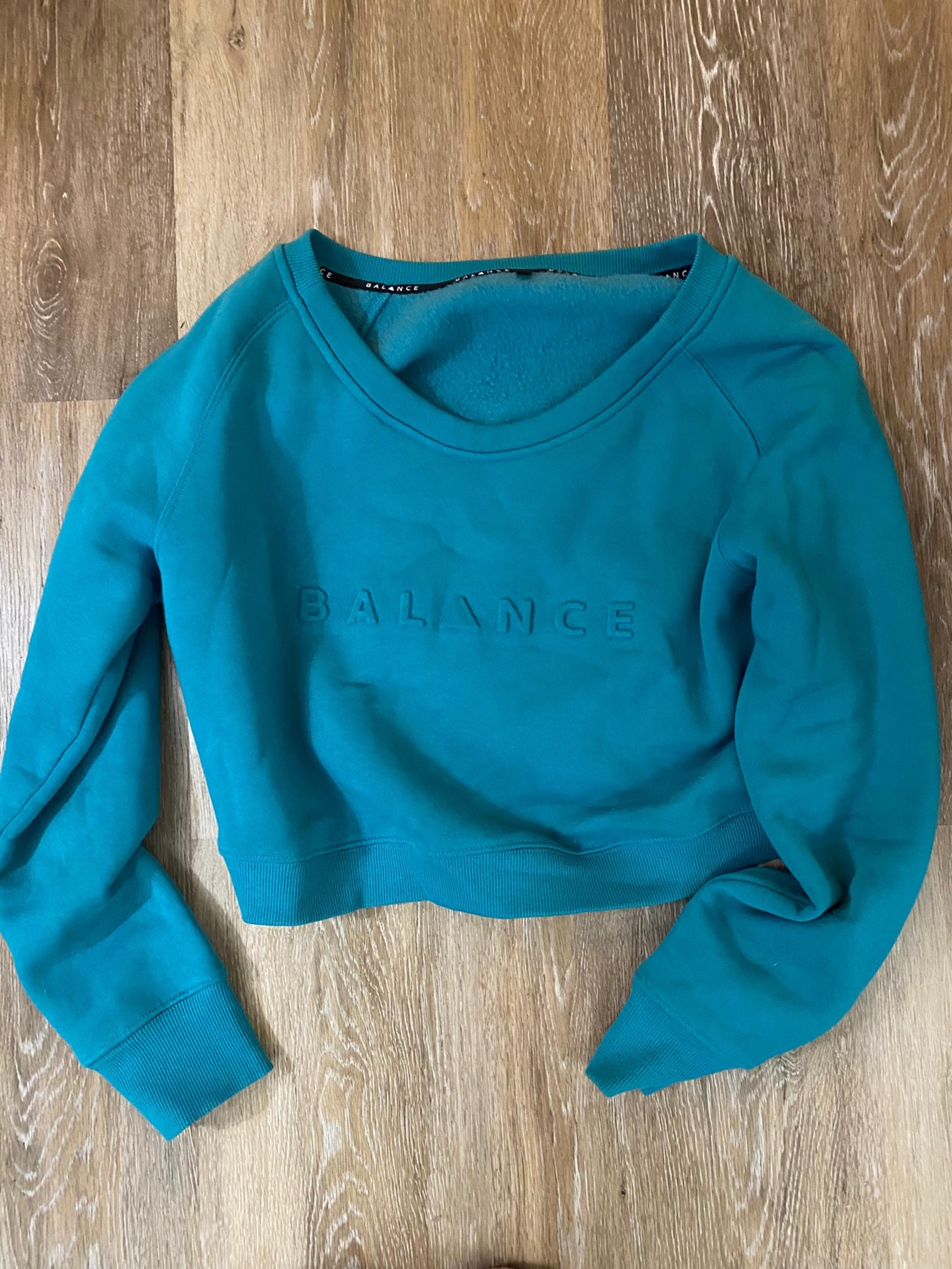 Balance Athletics crop sweatshirt