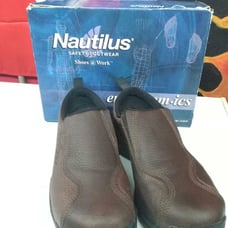 Woman's steel toe work shoes nautilus si