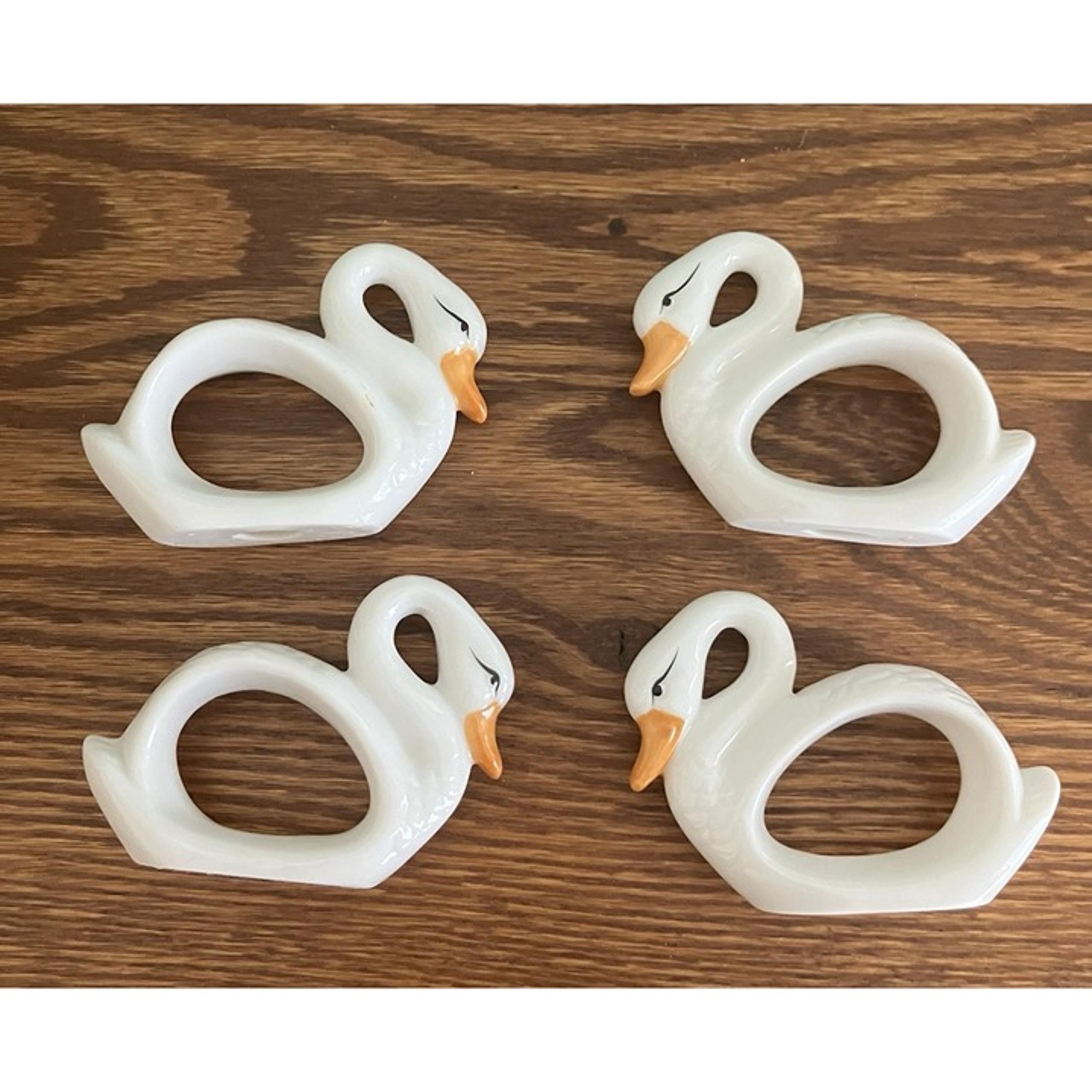 White Swan Duck Napkin Rings Set Of 4 Ceramic Table Setting Decorative Vintage