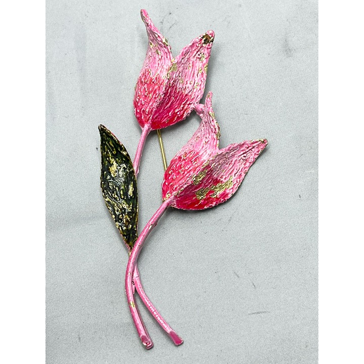 Vintage ART Arthur pepper Pink Enamel Flower Brooch Pin