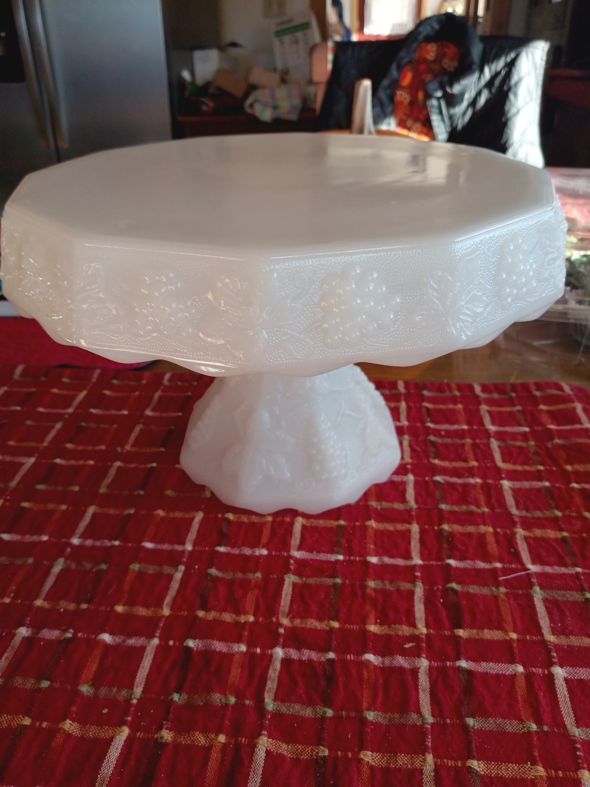 Vintage cake dish