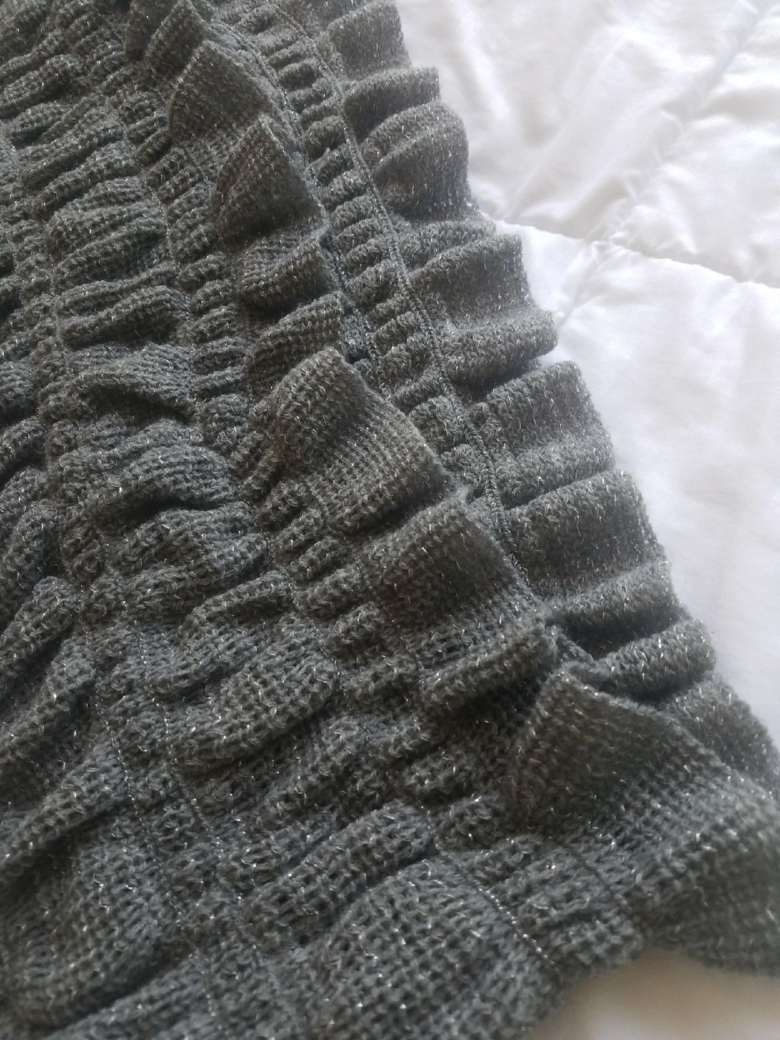 Ruffled infinity scarf