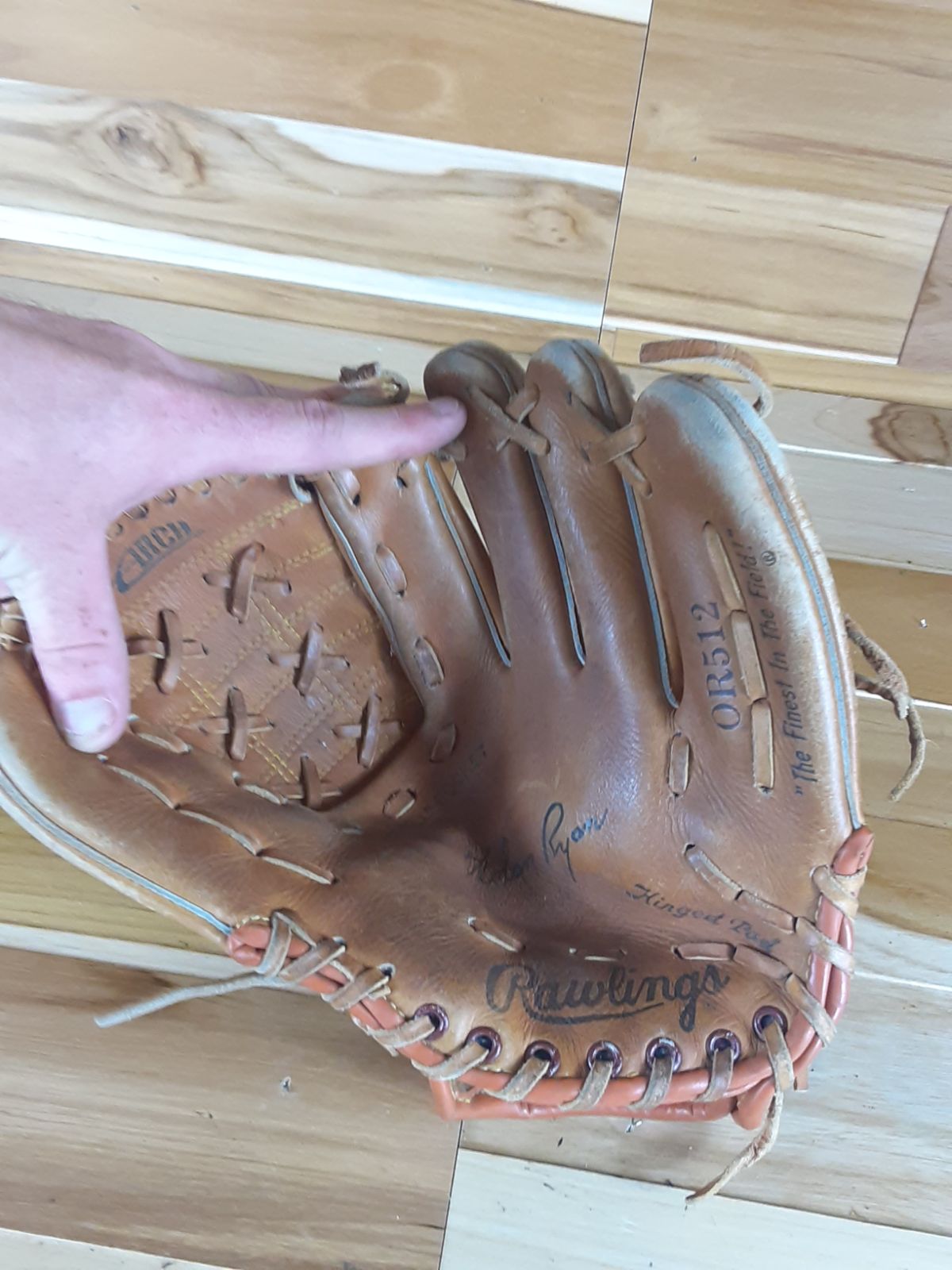Rawlings Edge-U-Cated Heel Korea S OR512