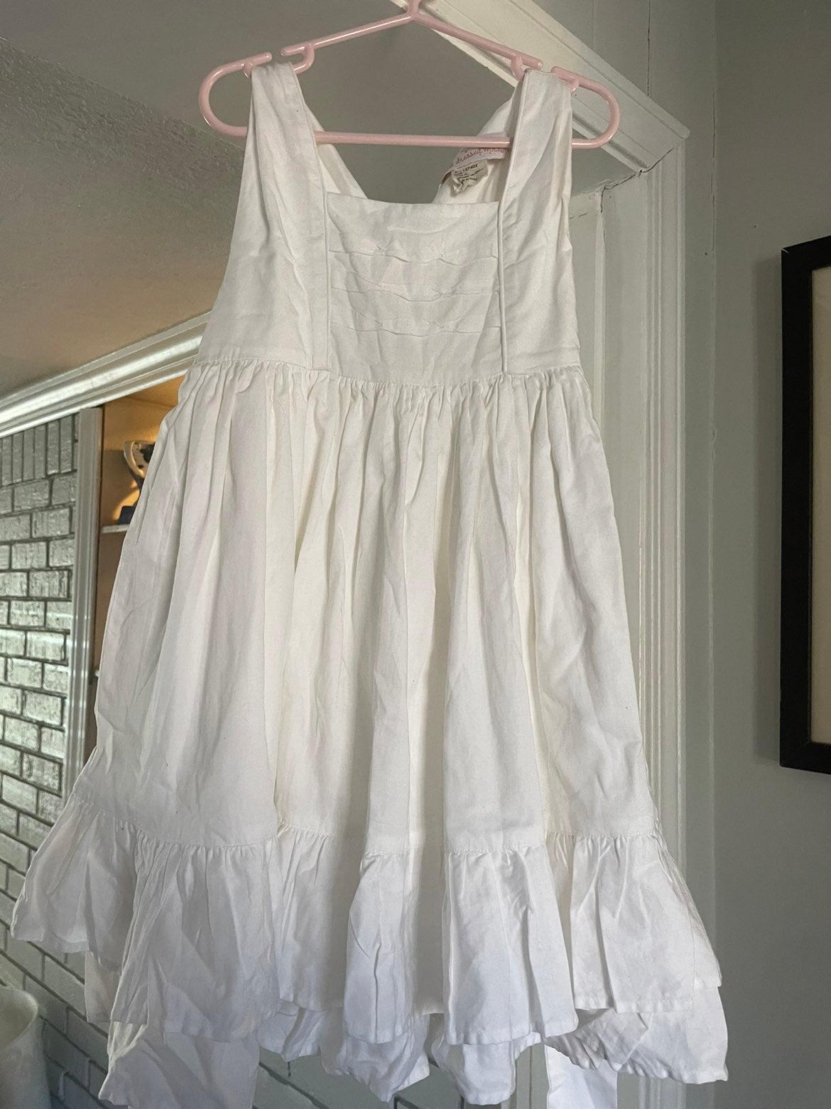 WDW Well Dressed Wolf white dress EUC size 7!