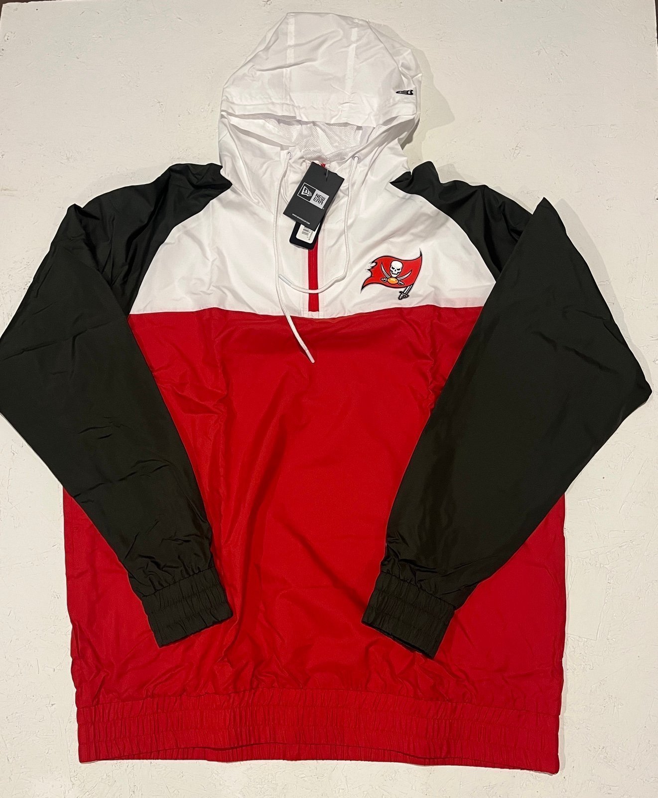 New Era Tampa Bay Buccaneers Windbreaker