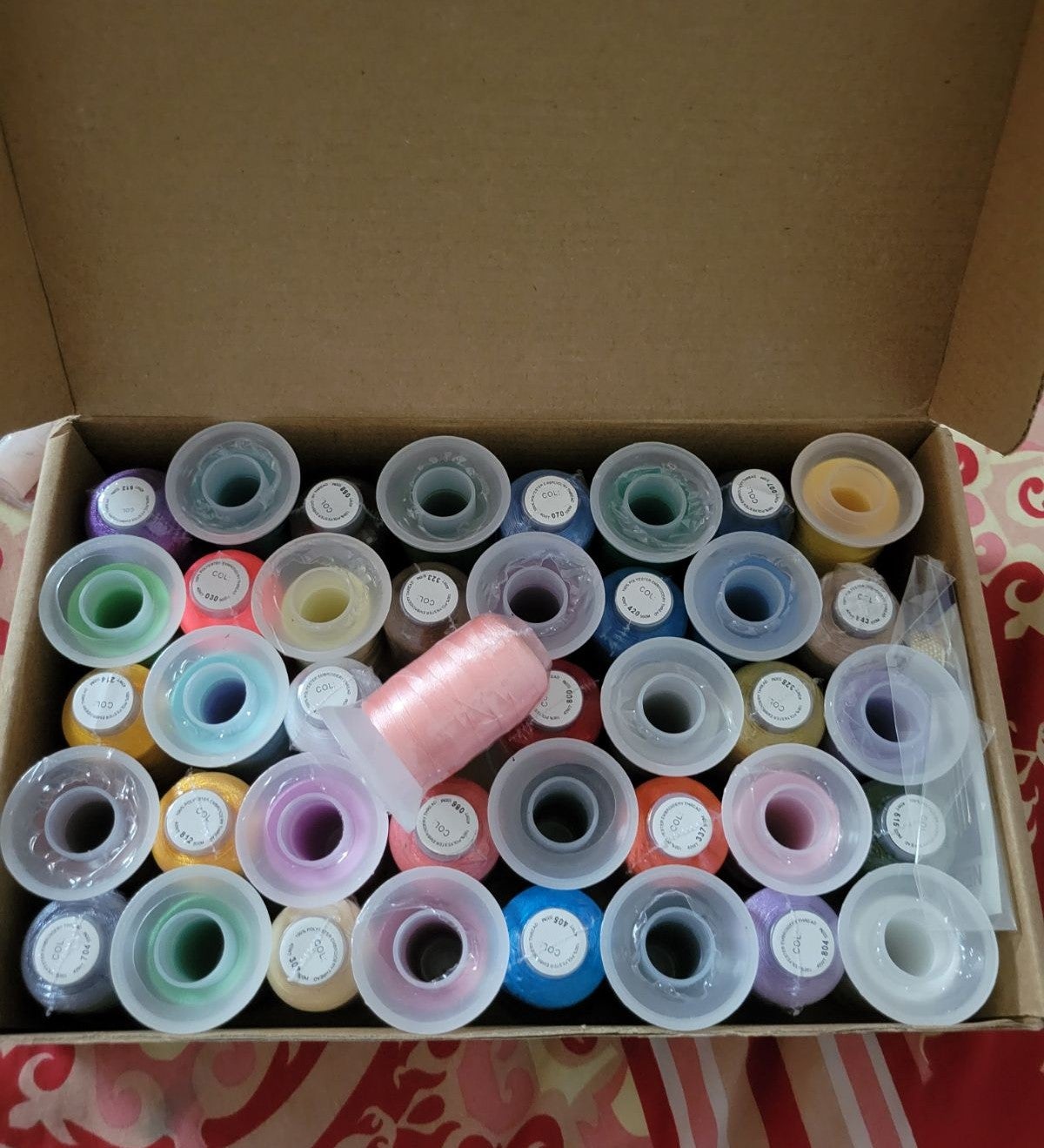 40, Polyester Embroidery Machine Thread