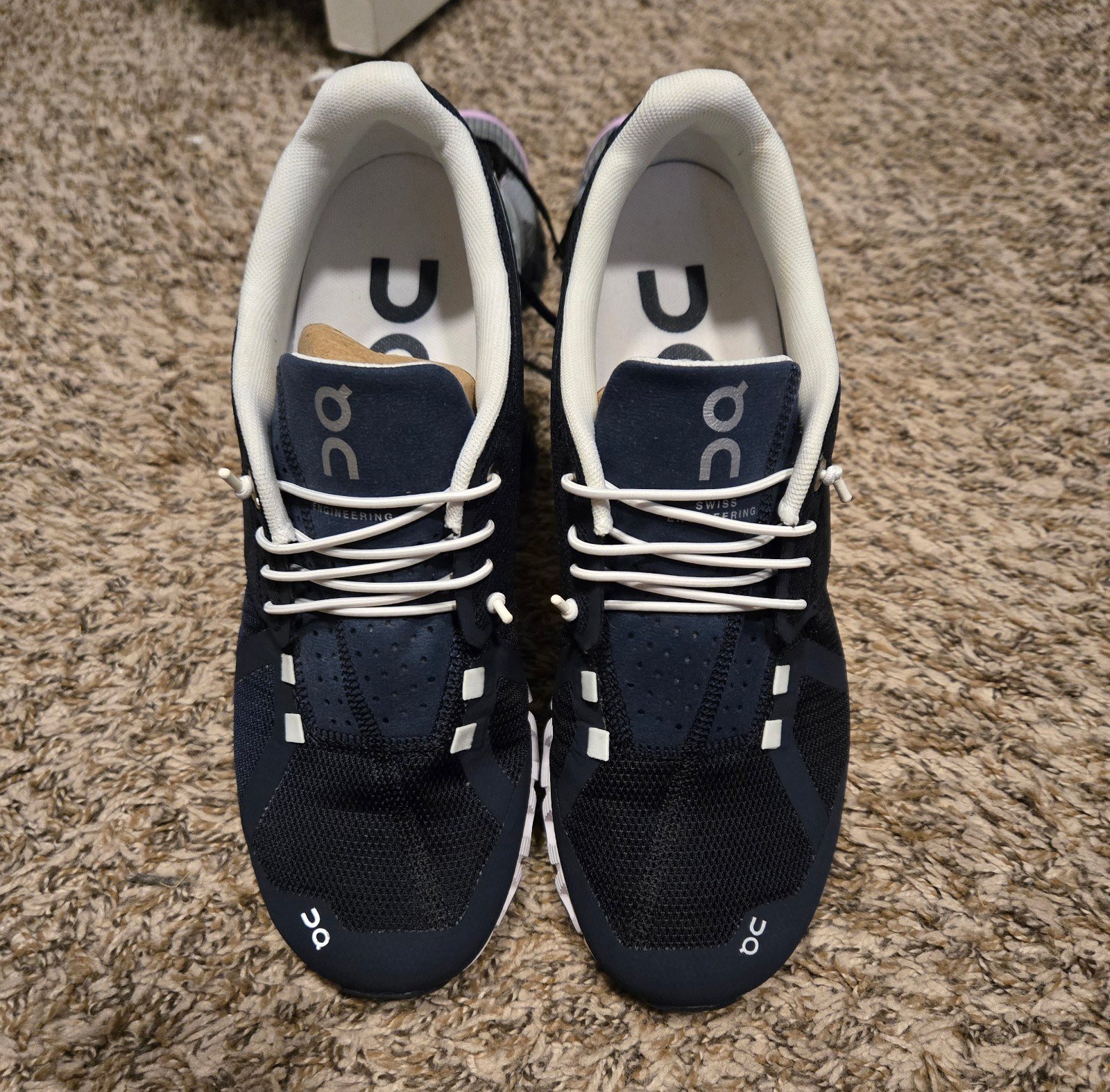 On cloud 5 shoes