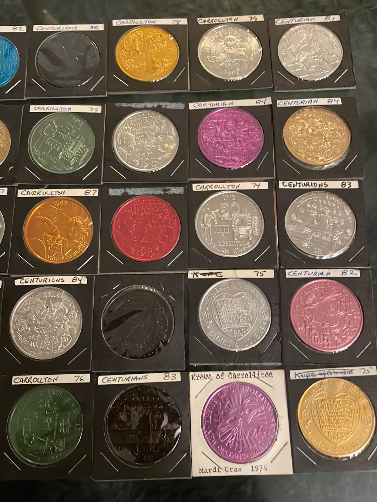 (34)Vantage Mardi gras coins from 1974-1988