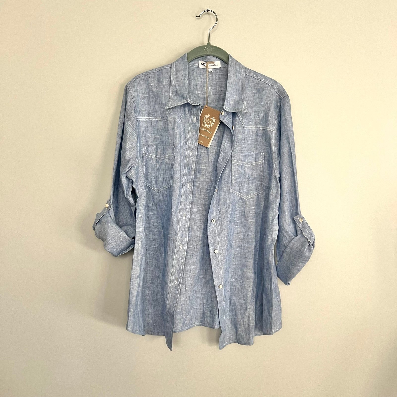 NEW NWT VLTs Light Blue LInen Button Down Blouse Top