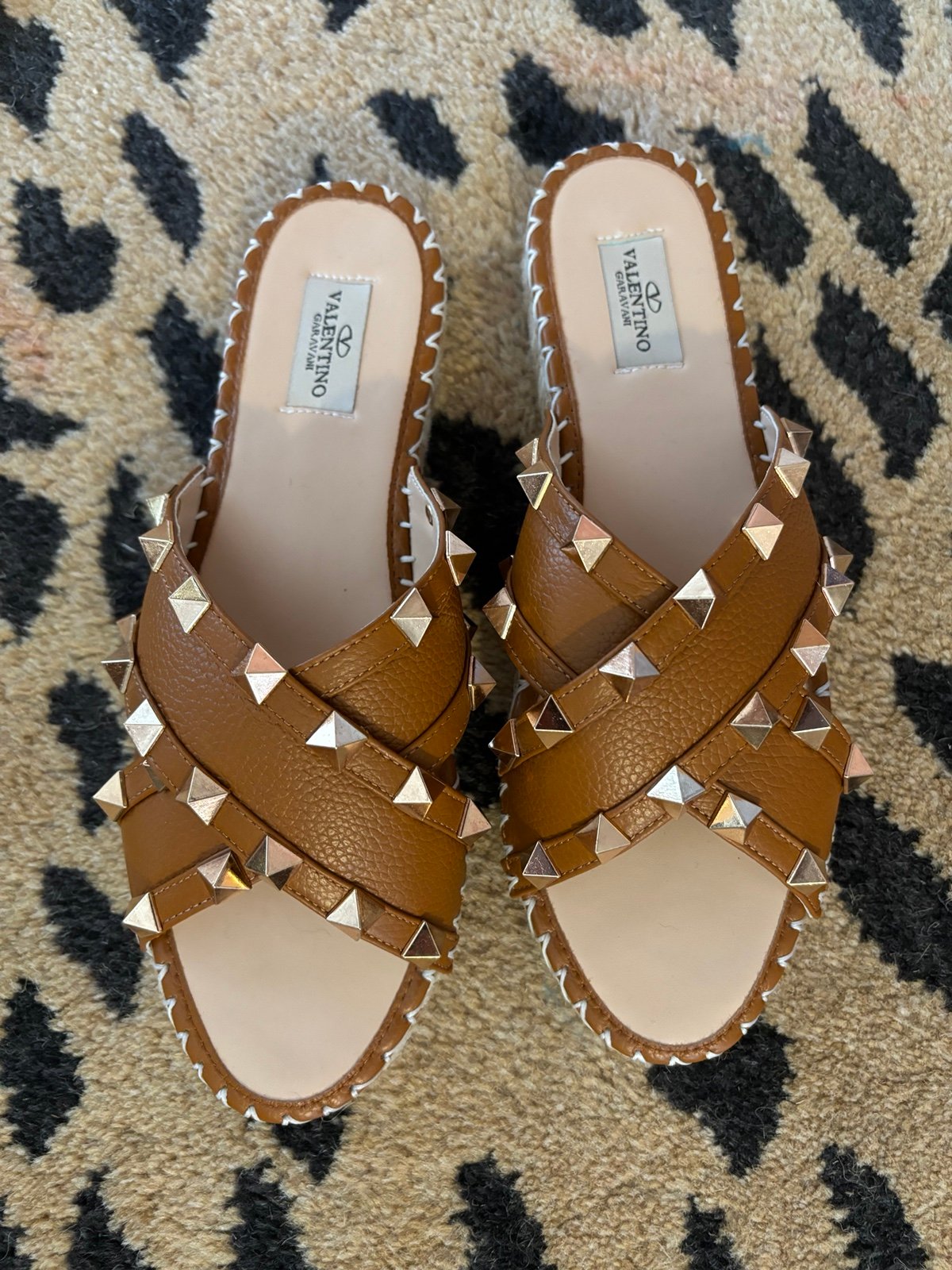 Valentino studded slides, great condition, size 40