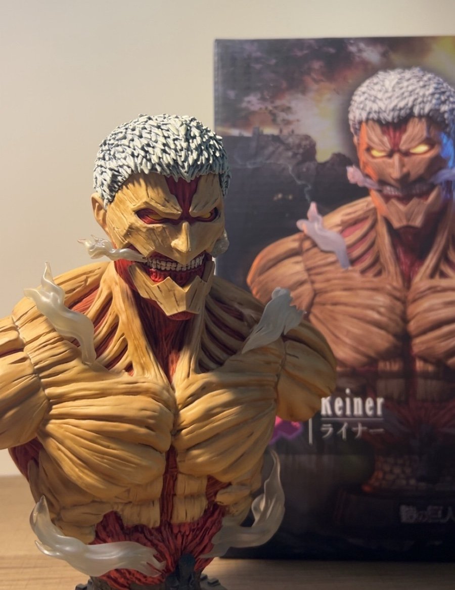 Attack on Titan Armored Titan JOY Station Studio 1/4 1:4 resin bust