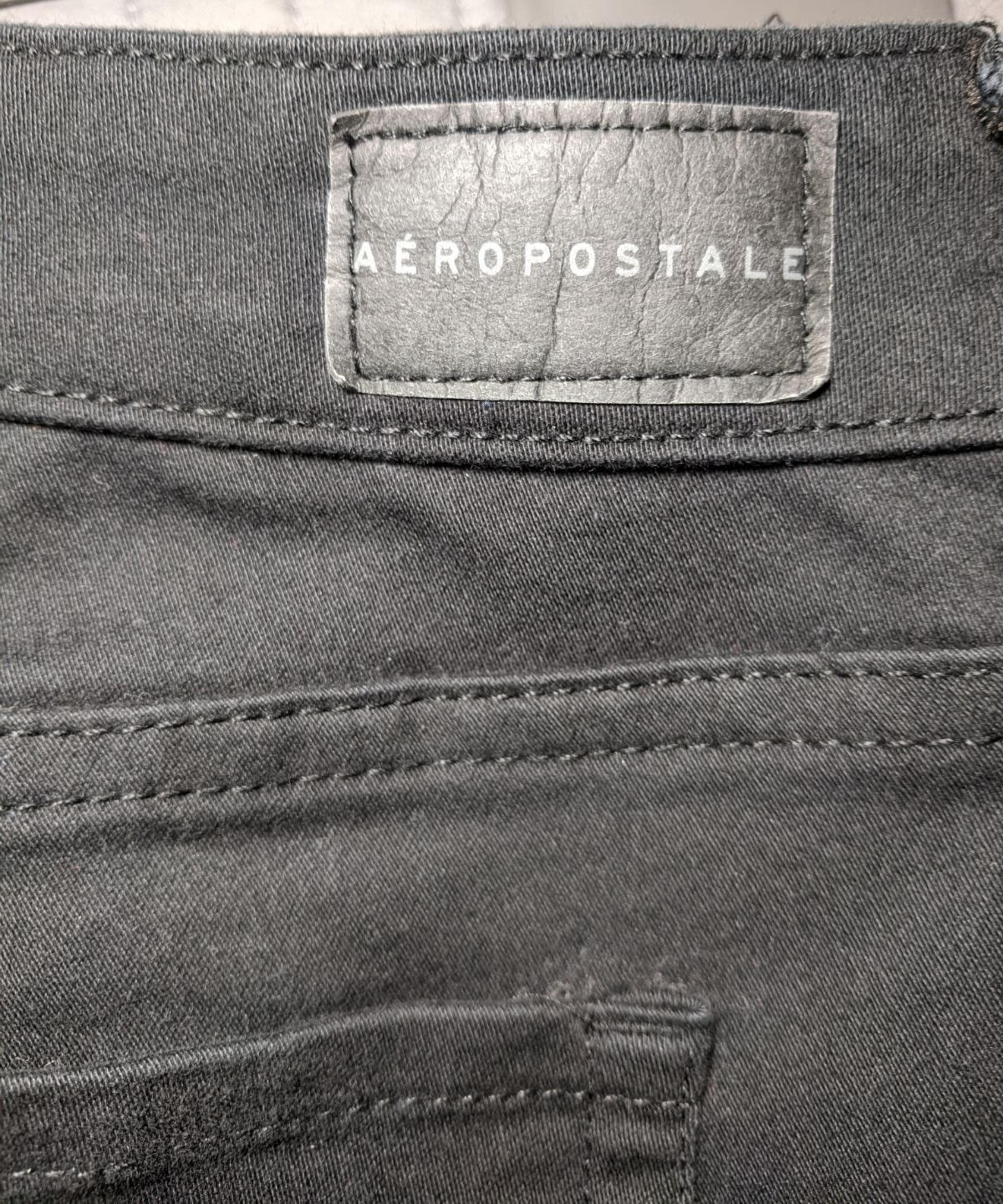 Aeropostale cropped jeans