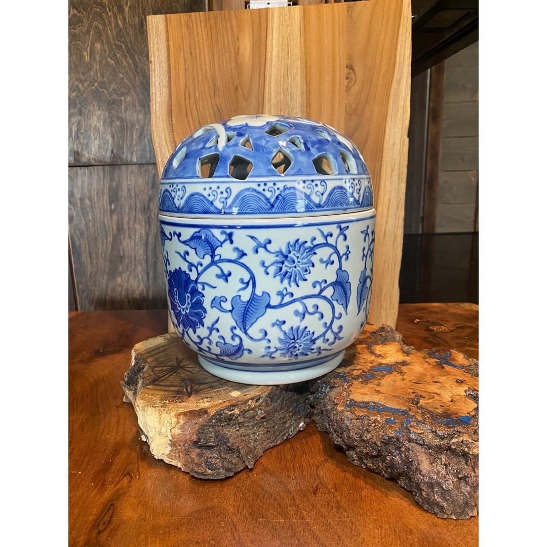 Vintage Bombay Blue White Chinoiserie Lattice Lid Jar with Floral Pattern