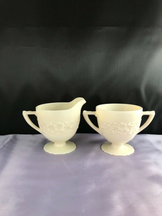 Indiana Vintage Custard Creamer & Sugar