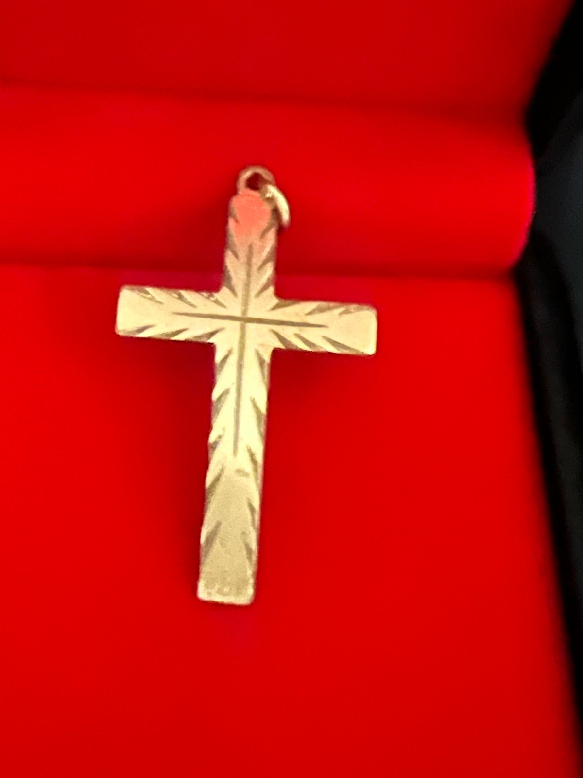 Cross pendant 14kt Gf (polished)