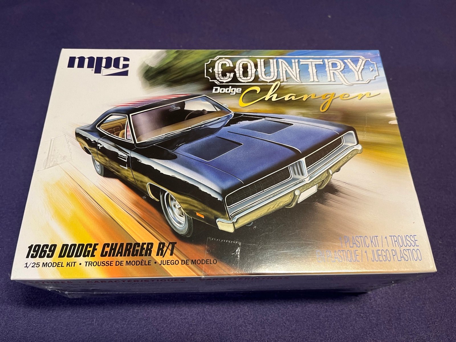 MPC 1/25 1969 Dodge Charger RT Country Black General Lee New Sealed