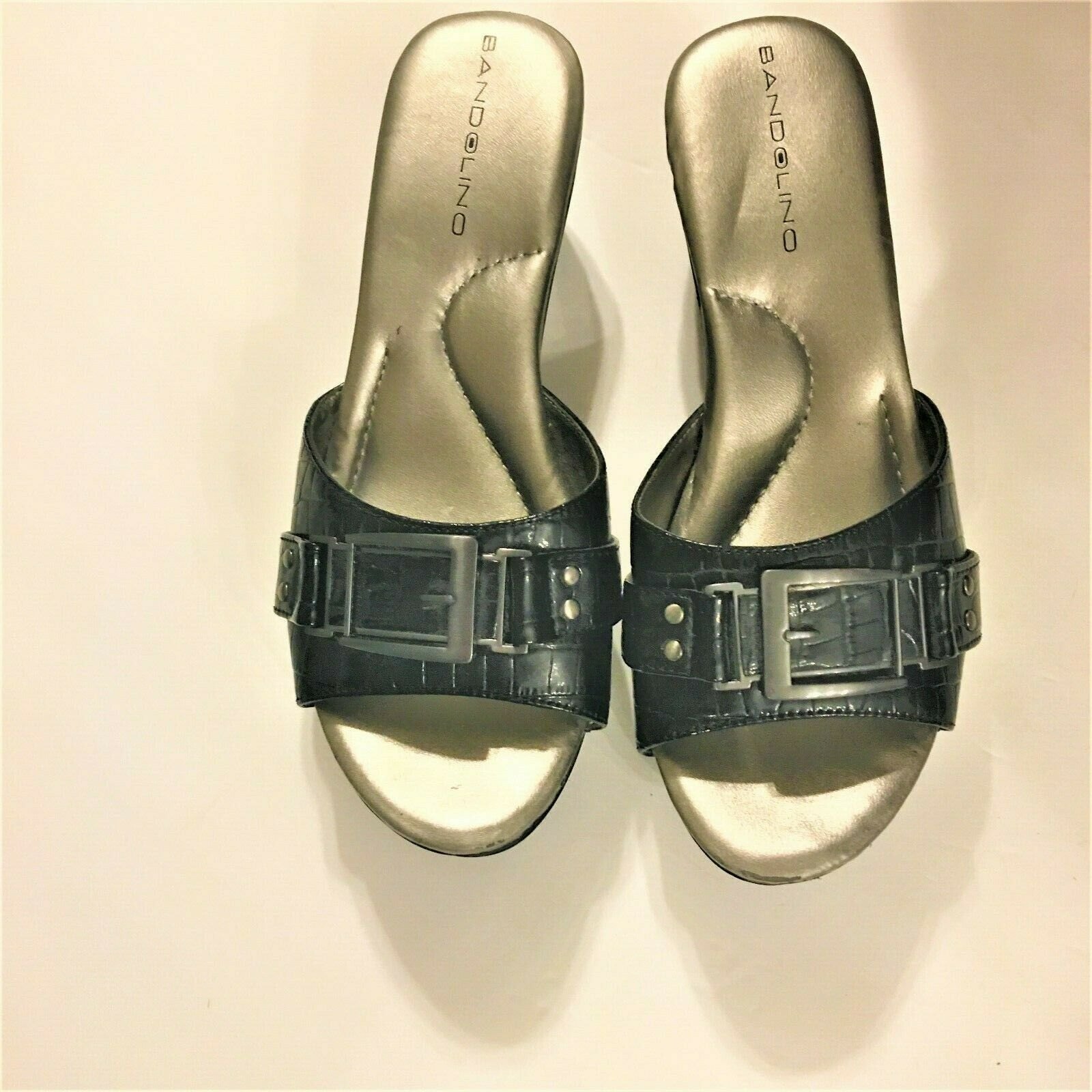 Women's Bandalino Black Croc Wedge Comfort Sandals Size 6 M