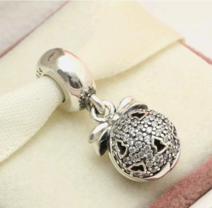 Pandora Christmas Wish Charm Ltd. Edition 2014