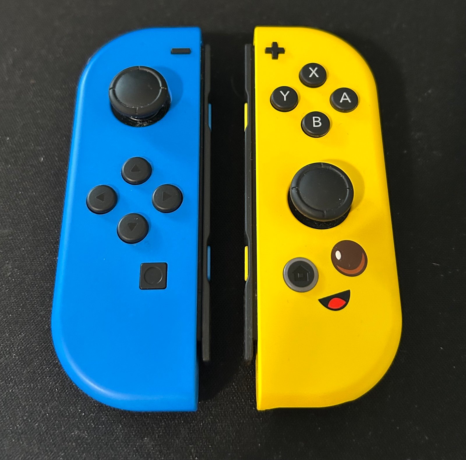 Nintendo Switch - Fortnite Joy-Con (L)/(R) Set NO CODE Yellow Blue Banana Peely