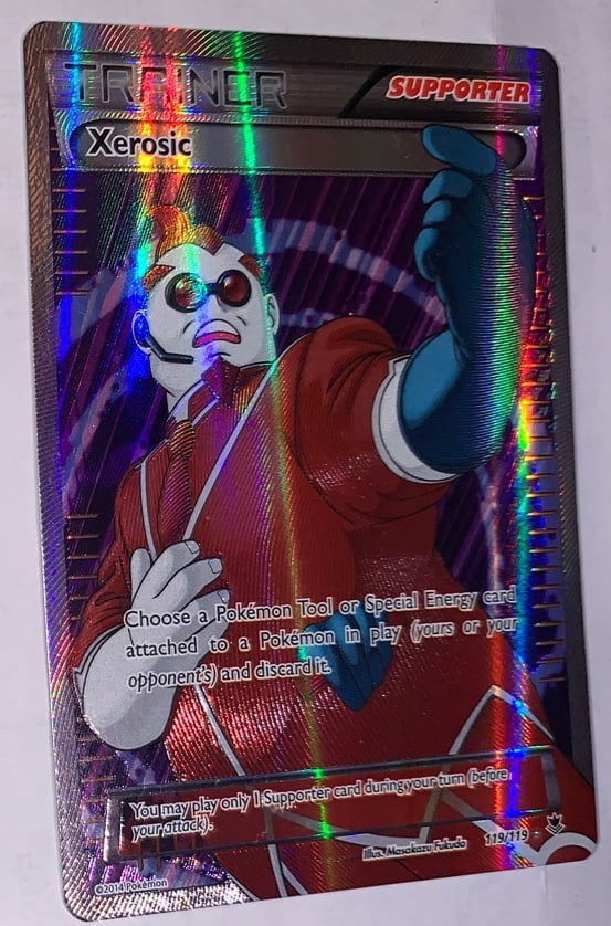 TRAINER XEROSIC HOLO
