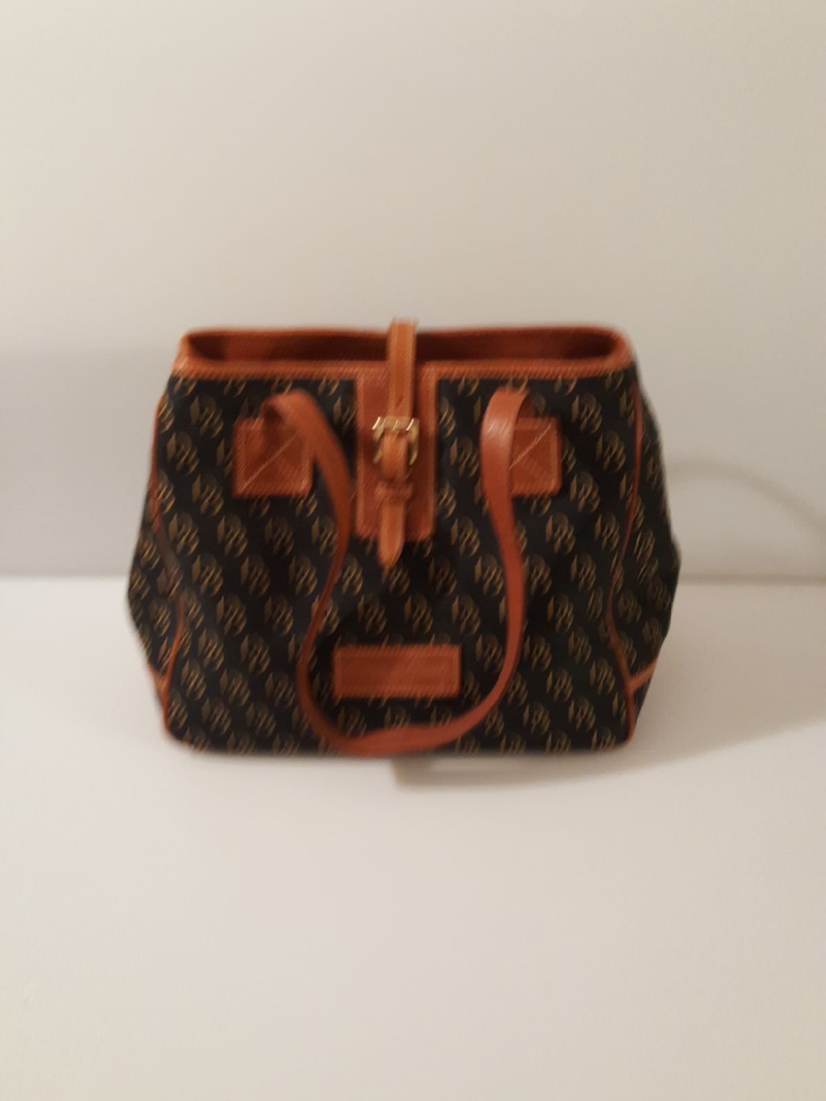 Dooney & Bourke satchel