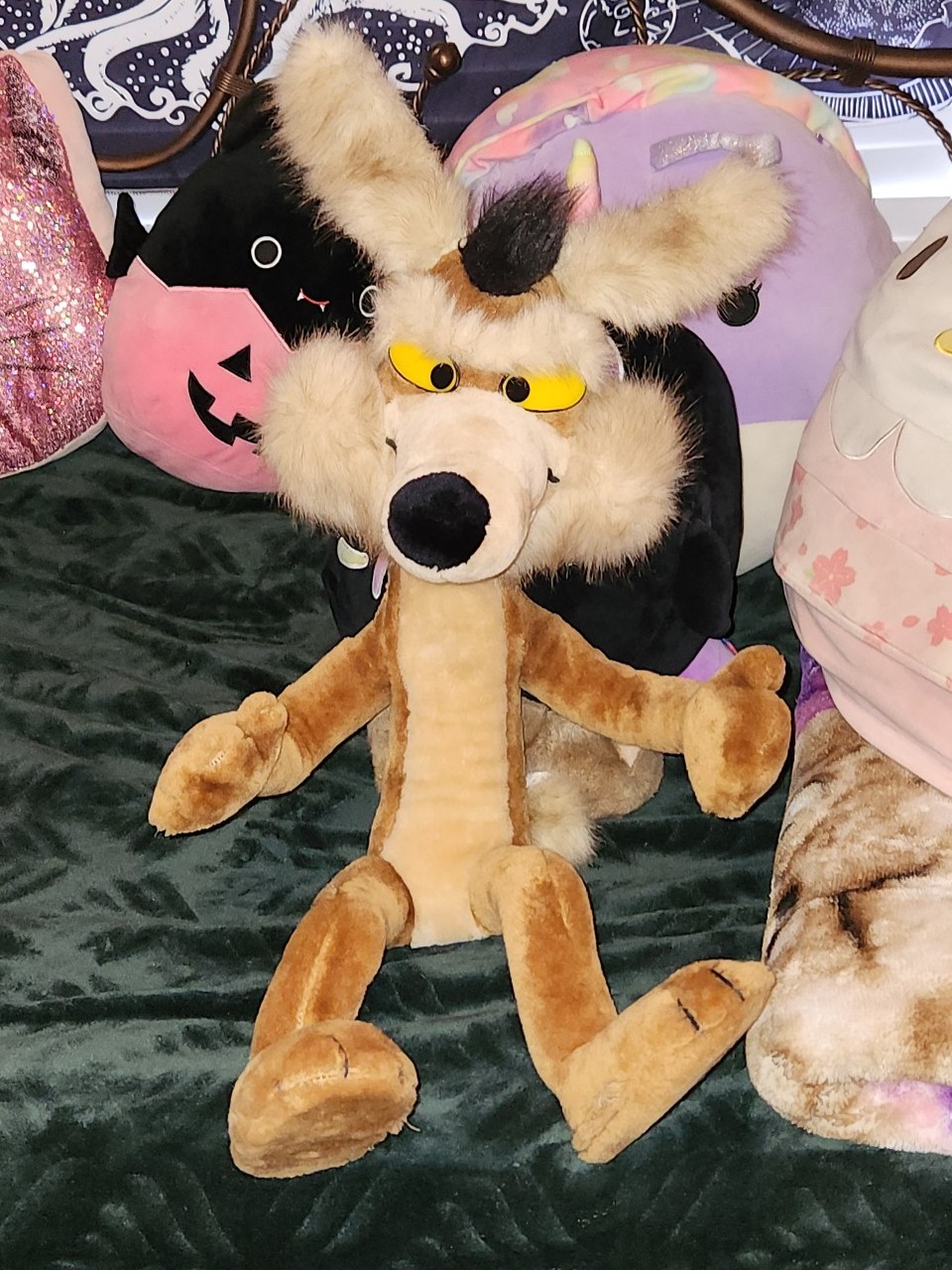 ◇RARE◇ 32in. Wile E. Coyote plush