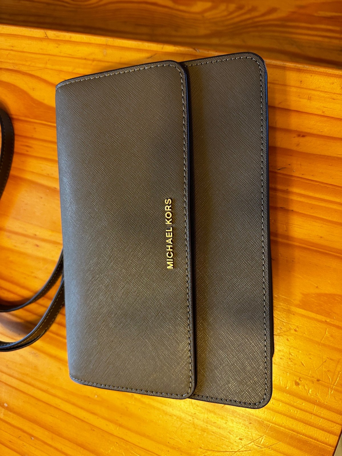 Michael Kors Daniela crossbody purse