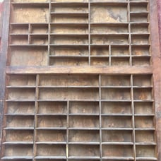 ANTIQUE HAMILTON MANUFACTURING CO. WOODEN PRINTER’S DRAWER