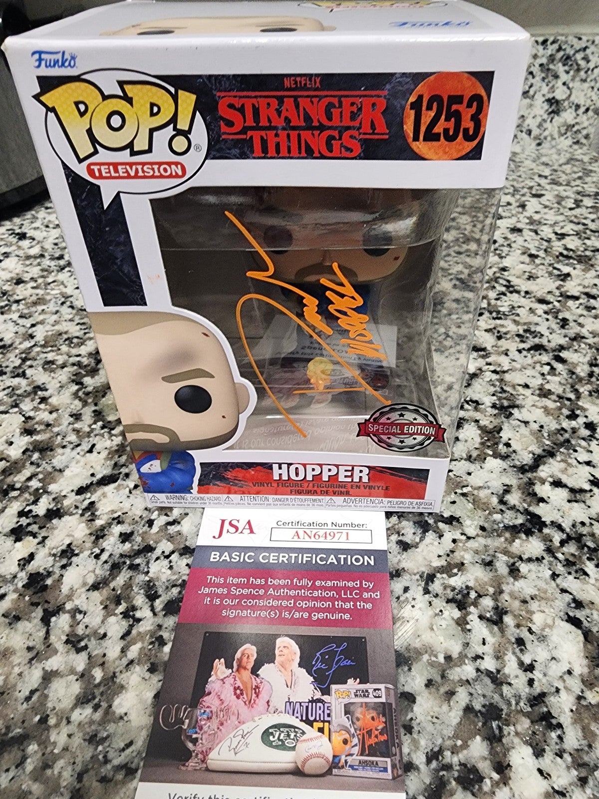 David Harbour signed Hopper Funko Pop fr Stranger Things