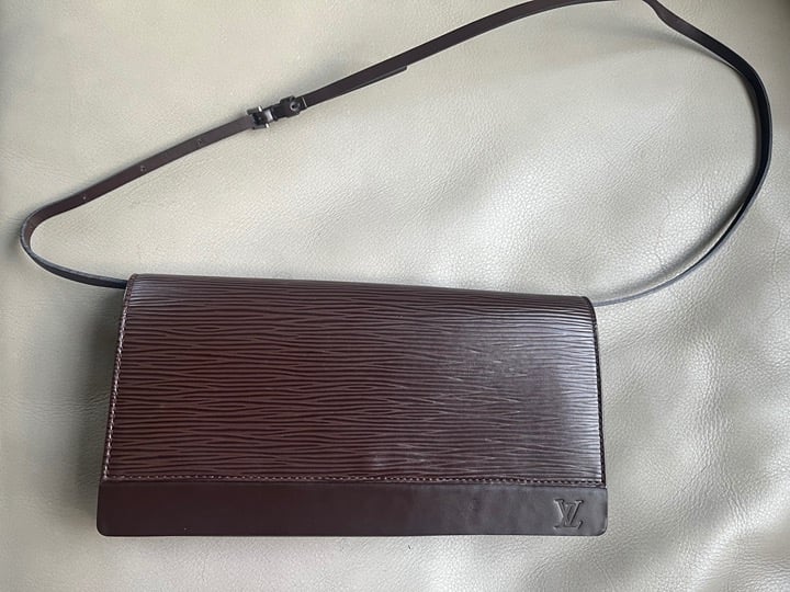 Honfleur Louis Vuitton clutch, crossbody party dress bag