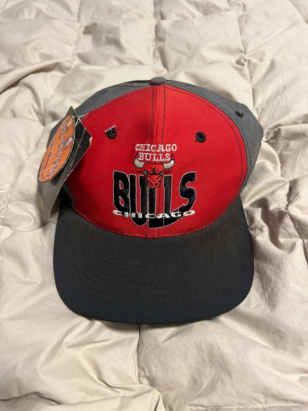 Limited Chicago Bulls Commemorative Collection hat 755/5000