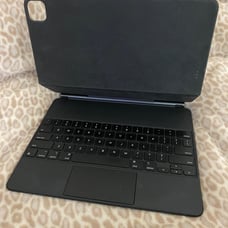 Apple Magic Keyboard for 12.9-inch iPad Pro 3rd 2018/4th Generation in Black