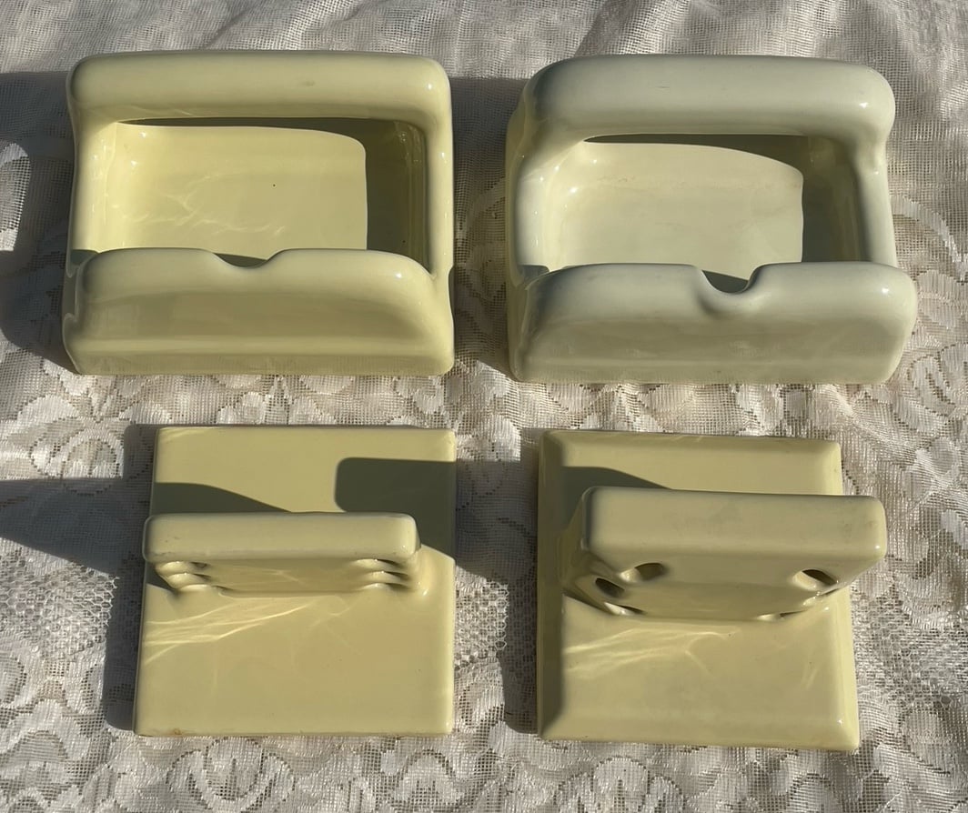 VTG SUN Japan Mid Century Modern Texas Yellow Tooth Brush Soap Bar Holder Grab