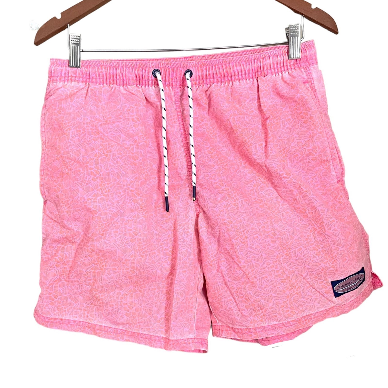 Vineyard Vibes Men’s Printed Nylon Board Shorts Pink Size Small Summer