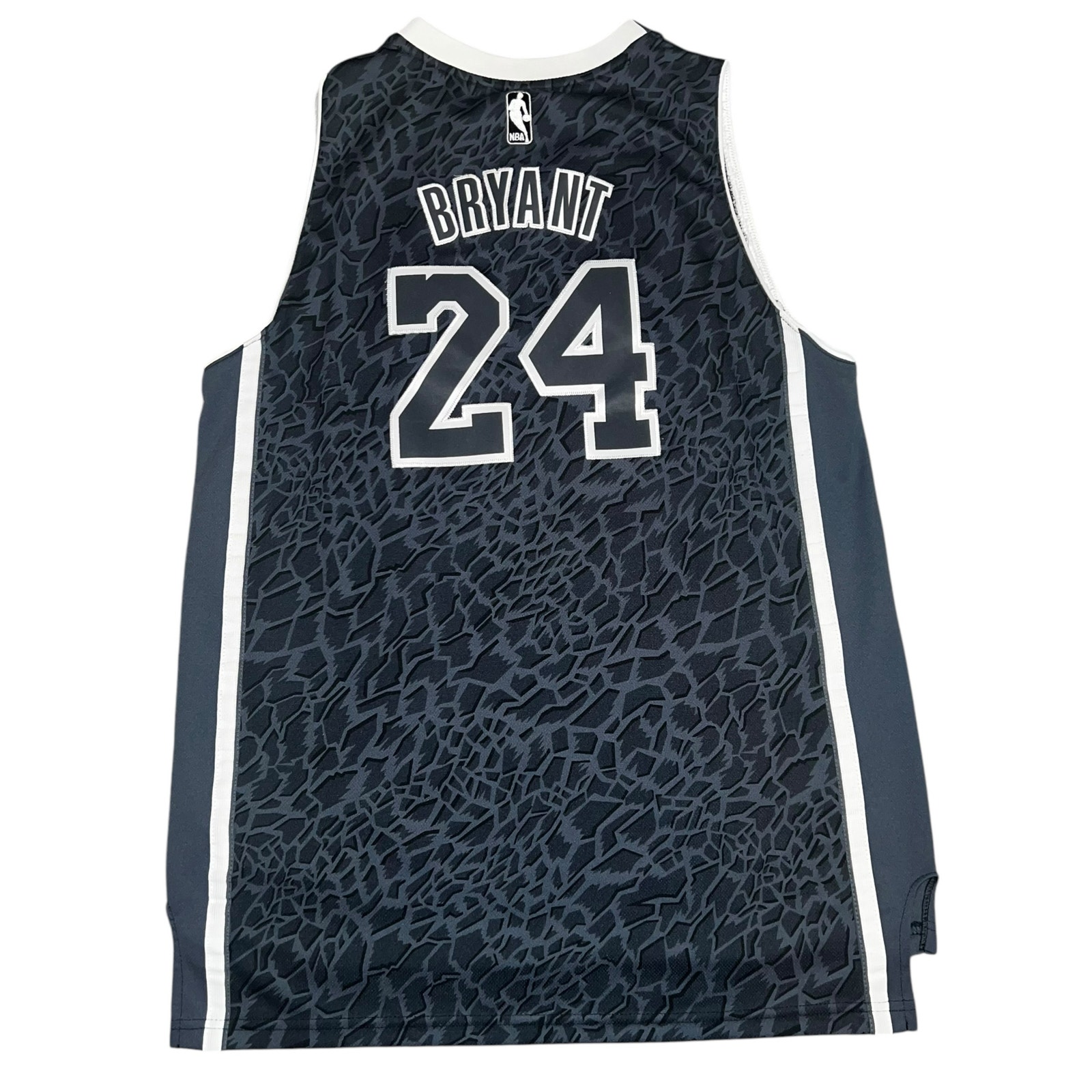KOBE BRYANT LIMITED EDITION NBA JERSEY LA LAKERS KOBE BRYANT Size XL adidas camo