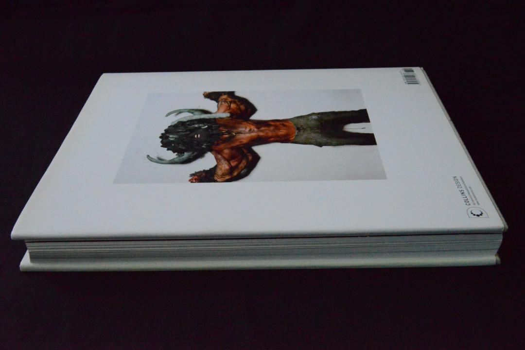 Nick Knight: Photographs 1994-2009】New