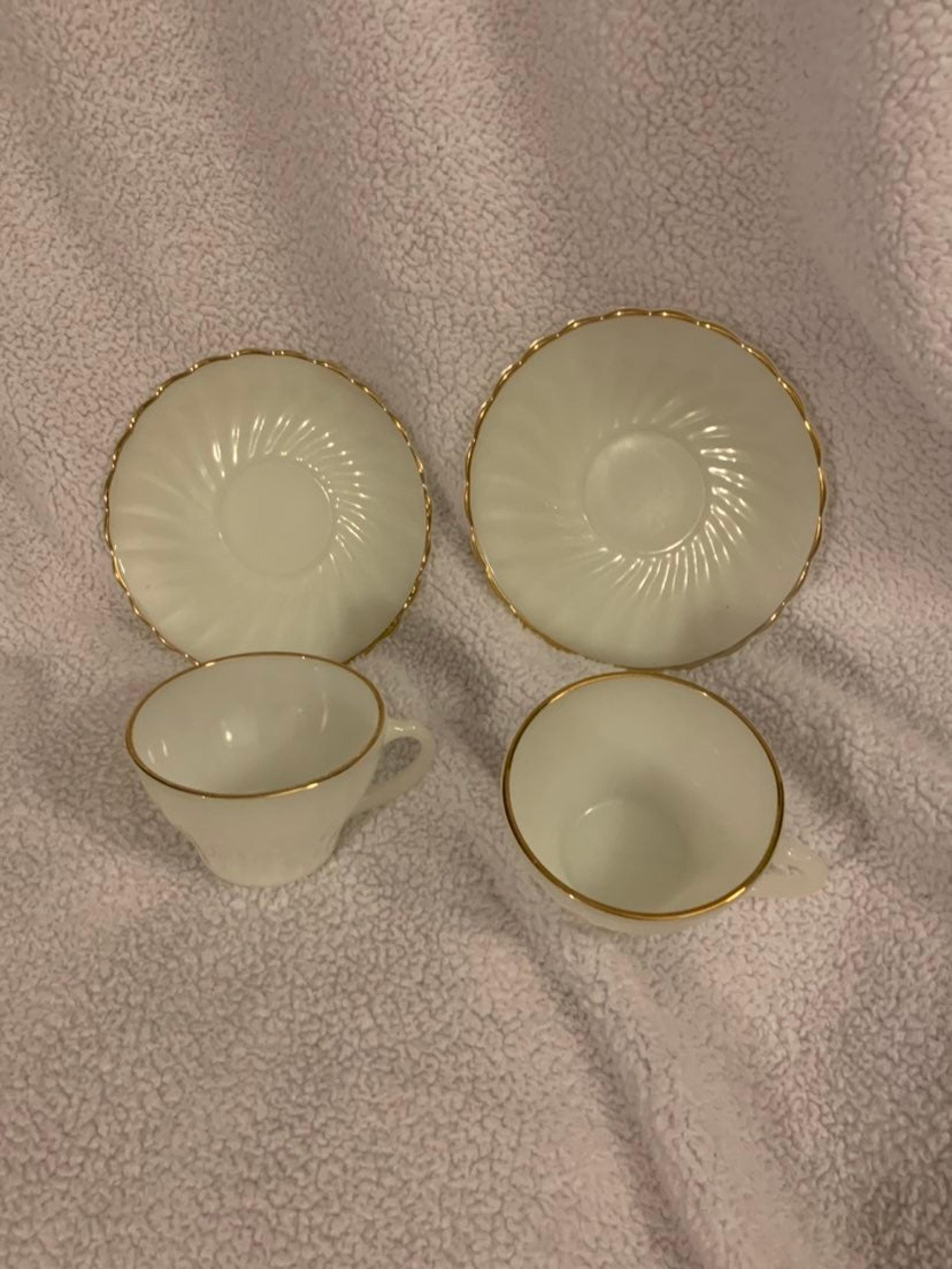 VINTAGE ANCHOR HOCKING CUPS & SAUCERS
