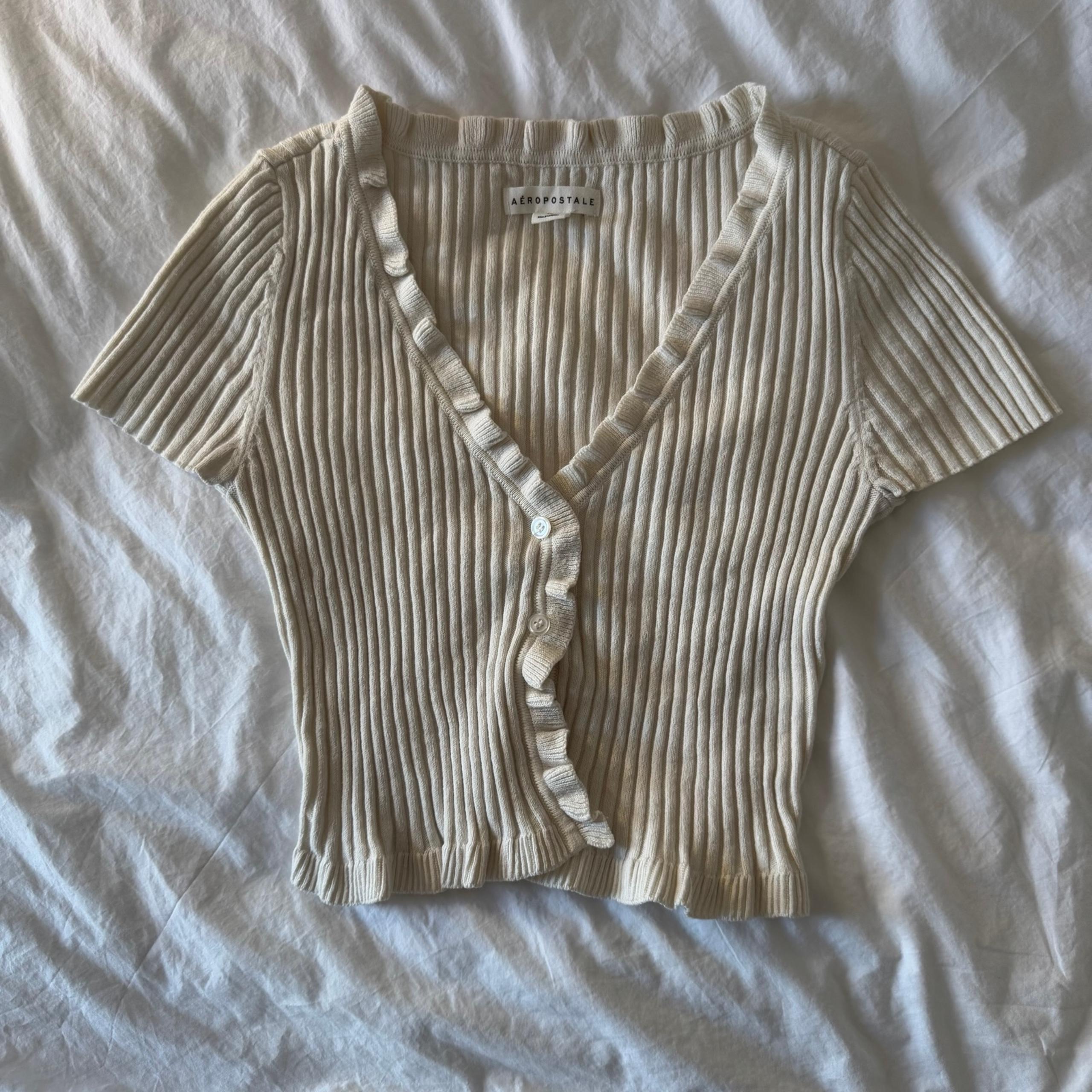 Beige V-Neck Cropped Short Sleeve Top