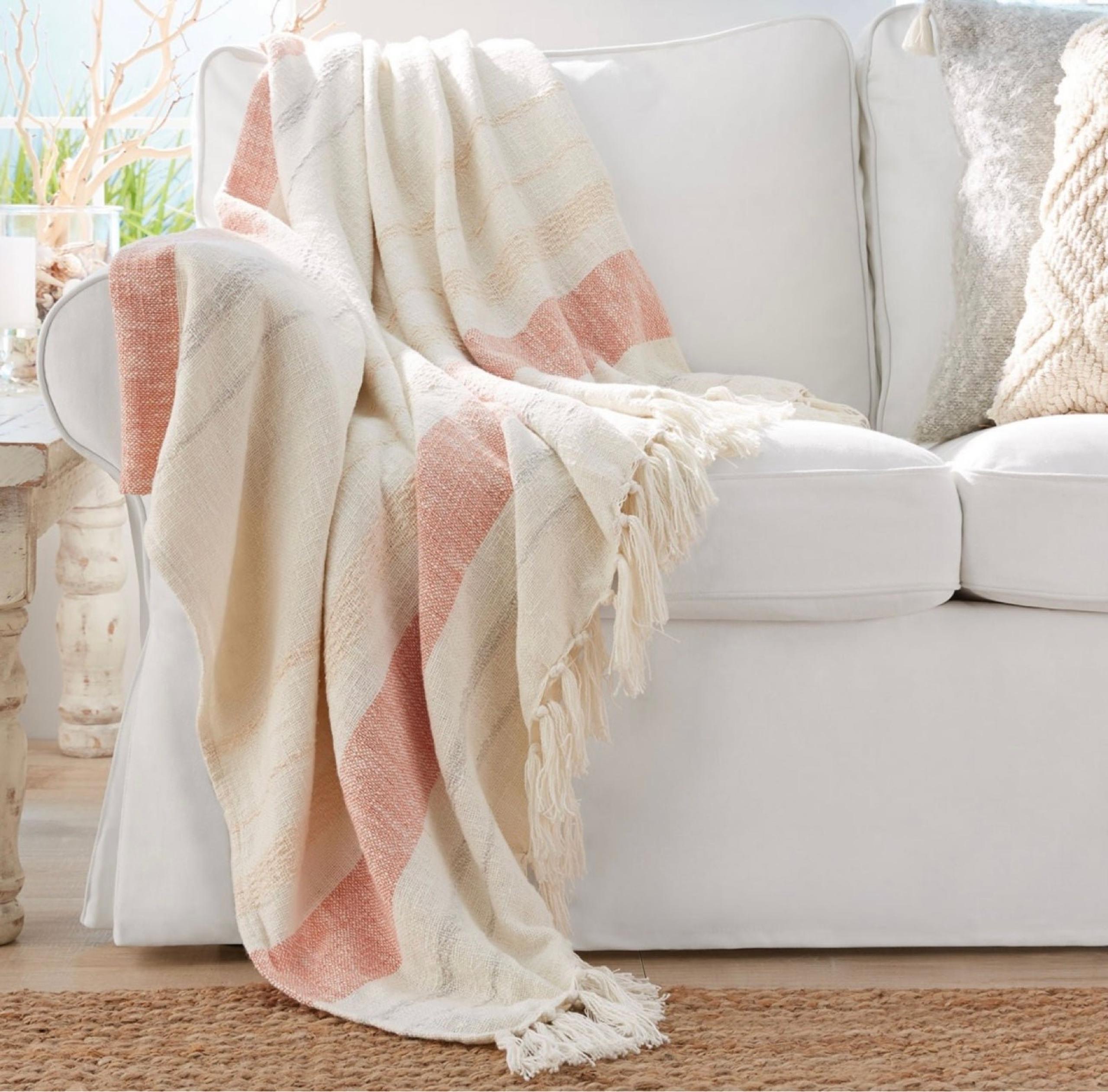 Member’s Mark Woven Cotton Throw
