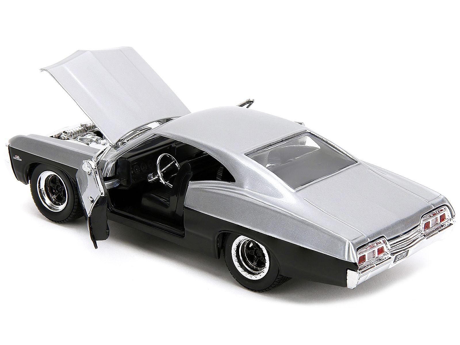 1967 Chevrolet Impala SS Silver Metallic and Black Bigtime Muscle Series 1/24