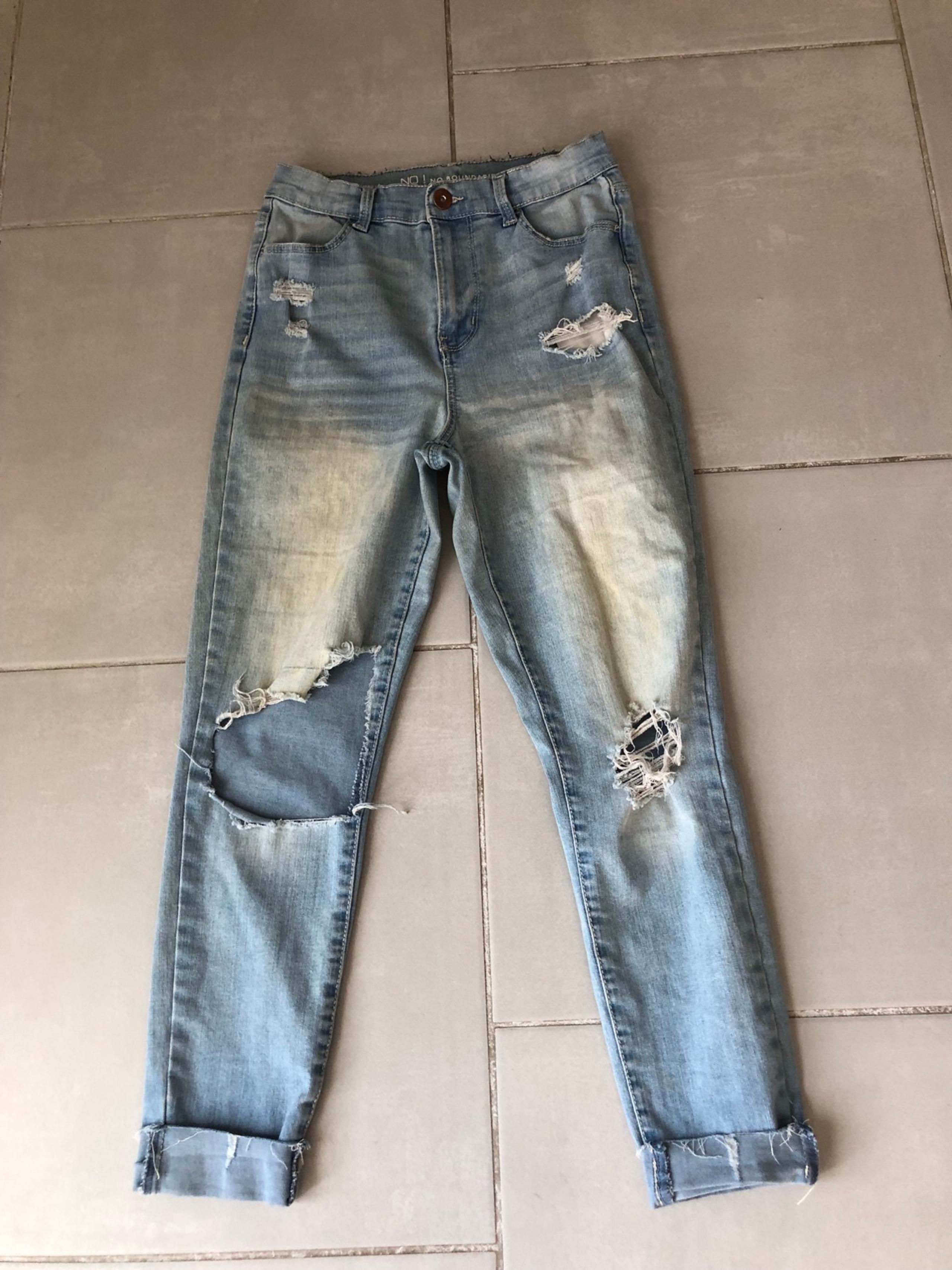NO BOUNDARIES Women High Waist Light Wash Destroyed Cropping Jeans | 9