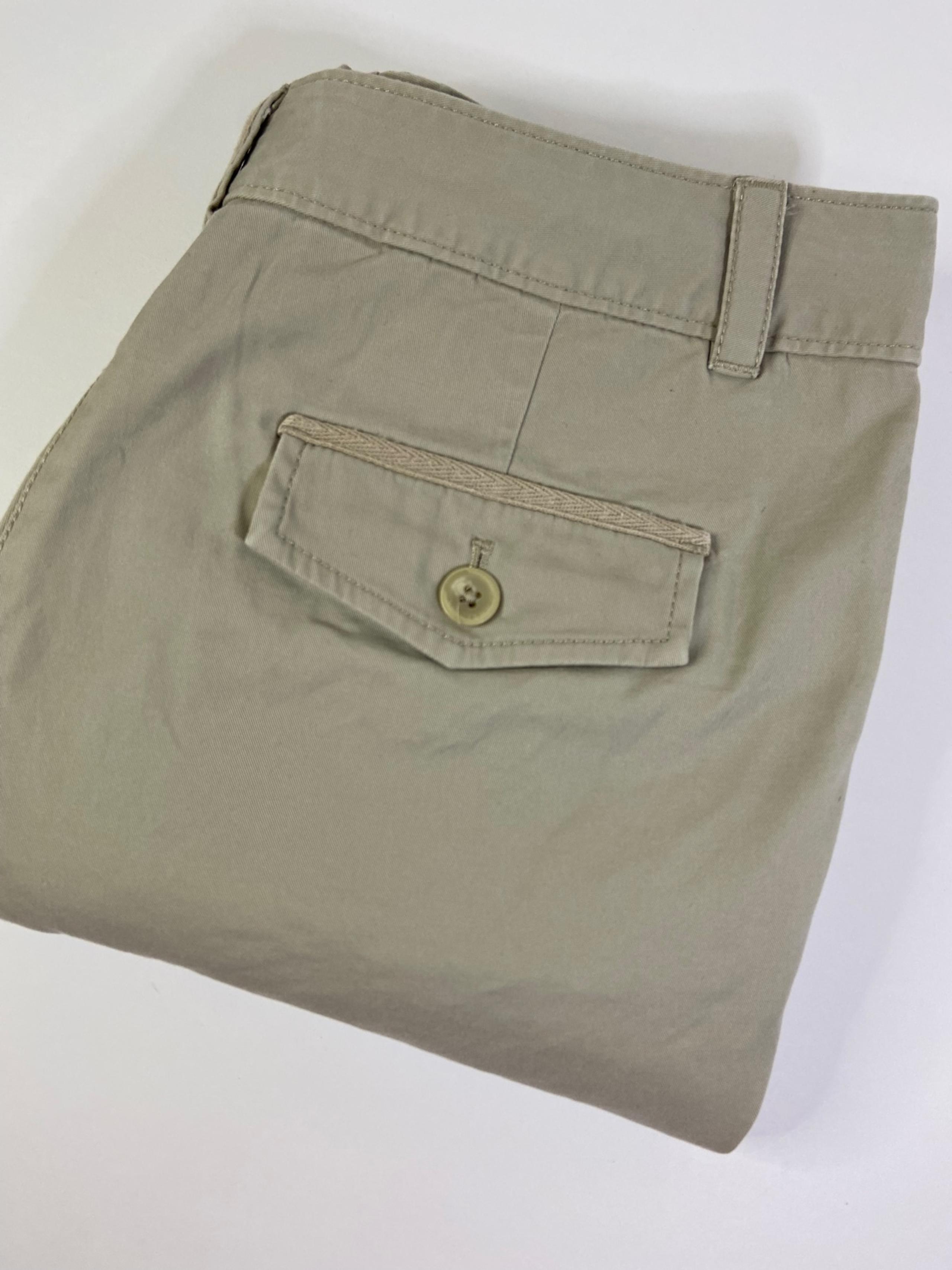 Tommy Bahama Relax Everyday Sz 4 Ellery Fit Khaki Shorts Womens L7