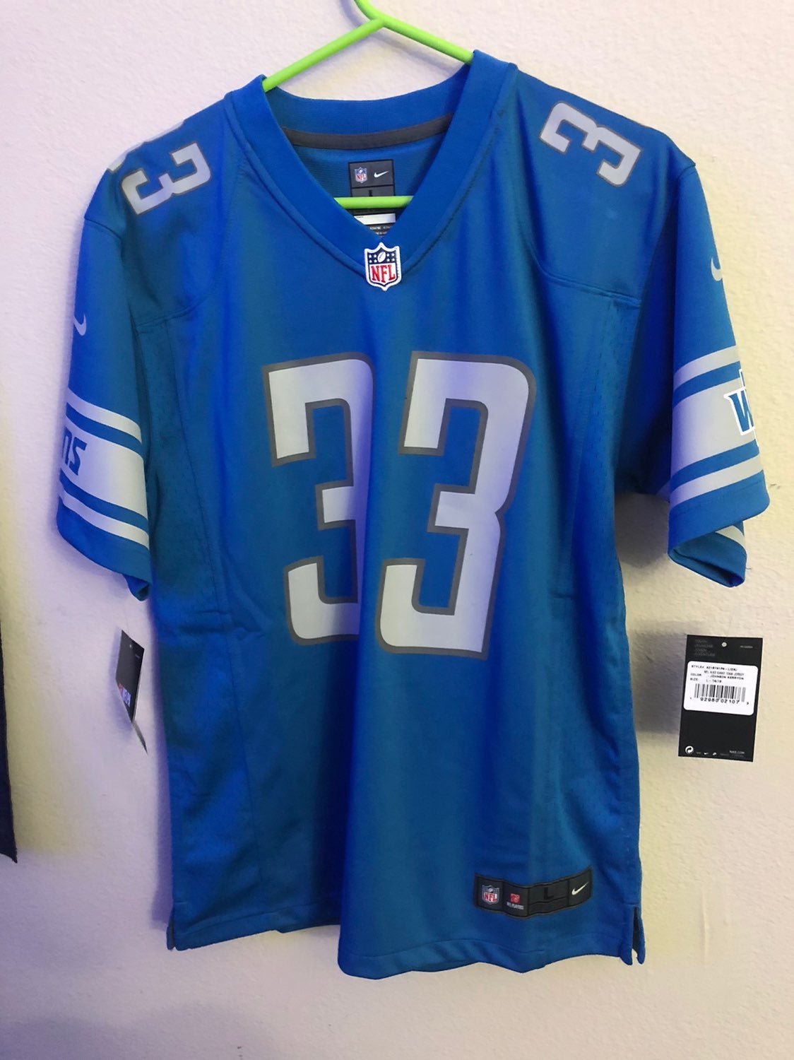 Lions Jersey 33 Johnson NWT youth L nike
